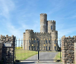 Romantic Rural Break In Countryside Castle Grounds Private Retreat Wizards Rest